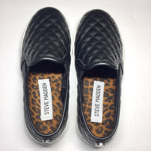Steve Madden | slip-on silhouette Casual Sneakers - Picture 7 of 8